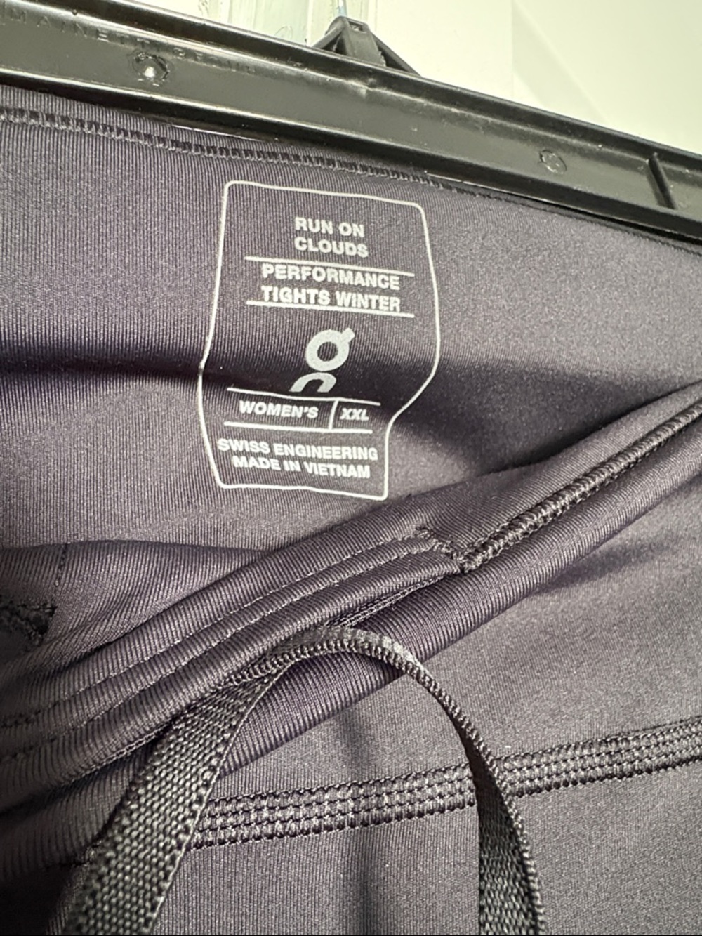 NWT [On Running] Performance Tights Winter Athletic Leggings Black Women's XXL - Picture 10 of 13